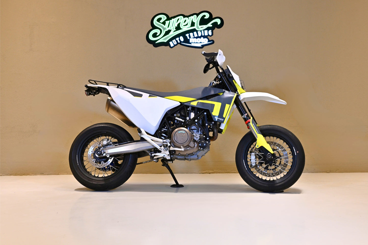 HUSQVARNA 701 SUPERMOTO 2021
