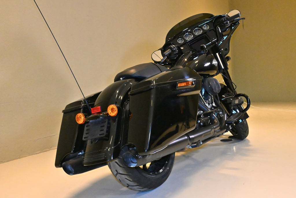 Used HARLEY DAVIDSON STREET-GLIDE 2023 for Sale – Only 160KM