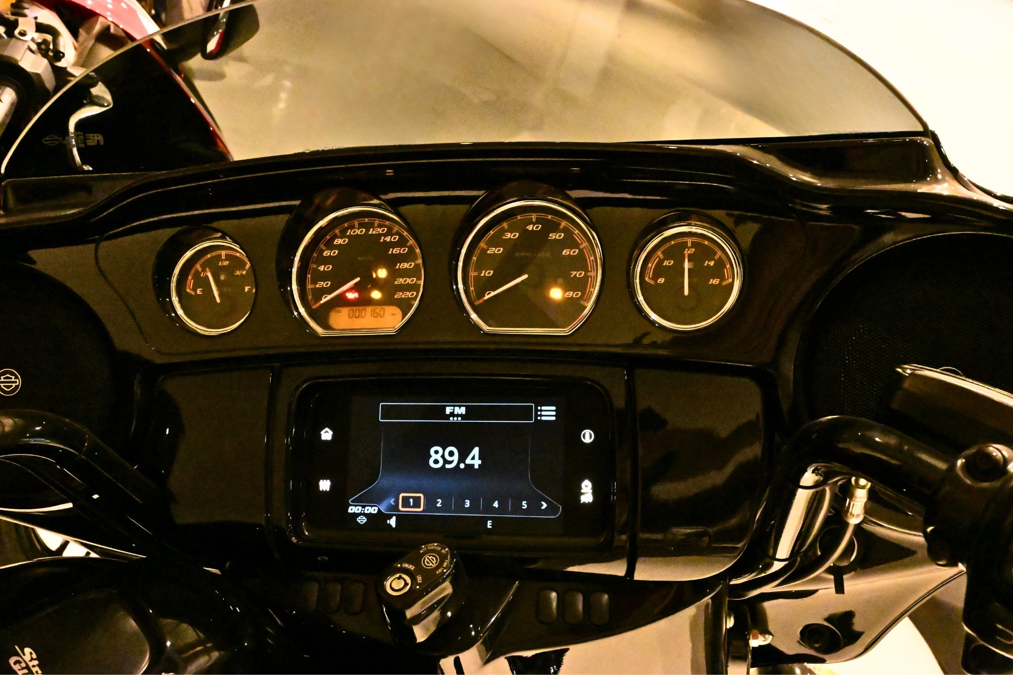 Used HARLEY DAVIDSON STREET-GLIDE 2023 for Sale – Only 160KM