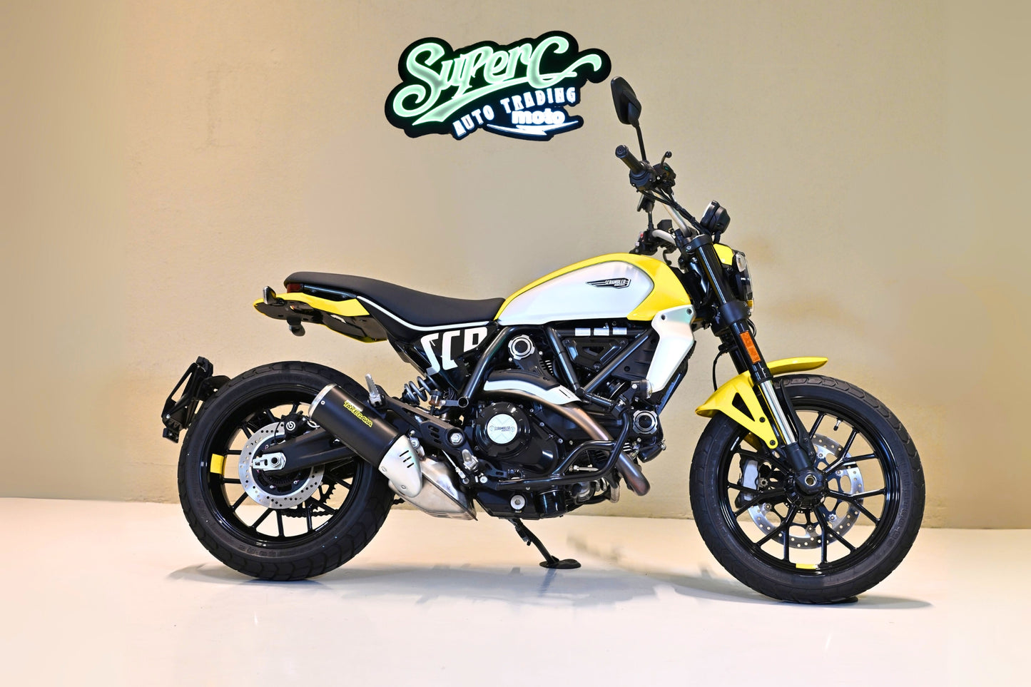 DUCATI SCRAMBLER ICON 2024 YELLOW