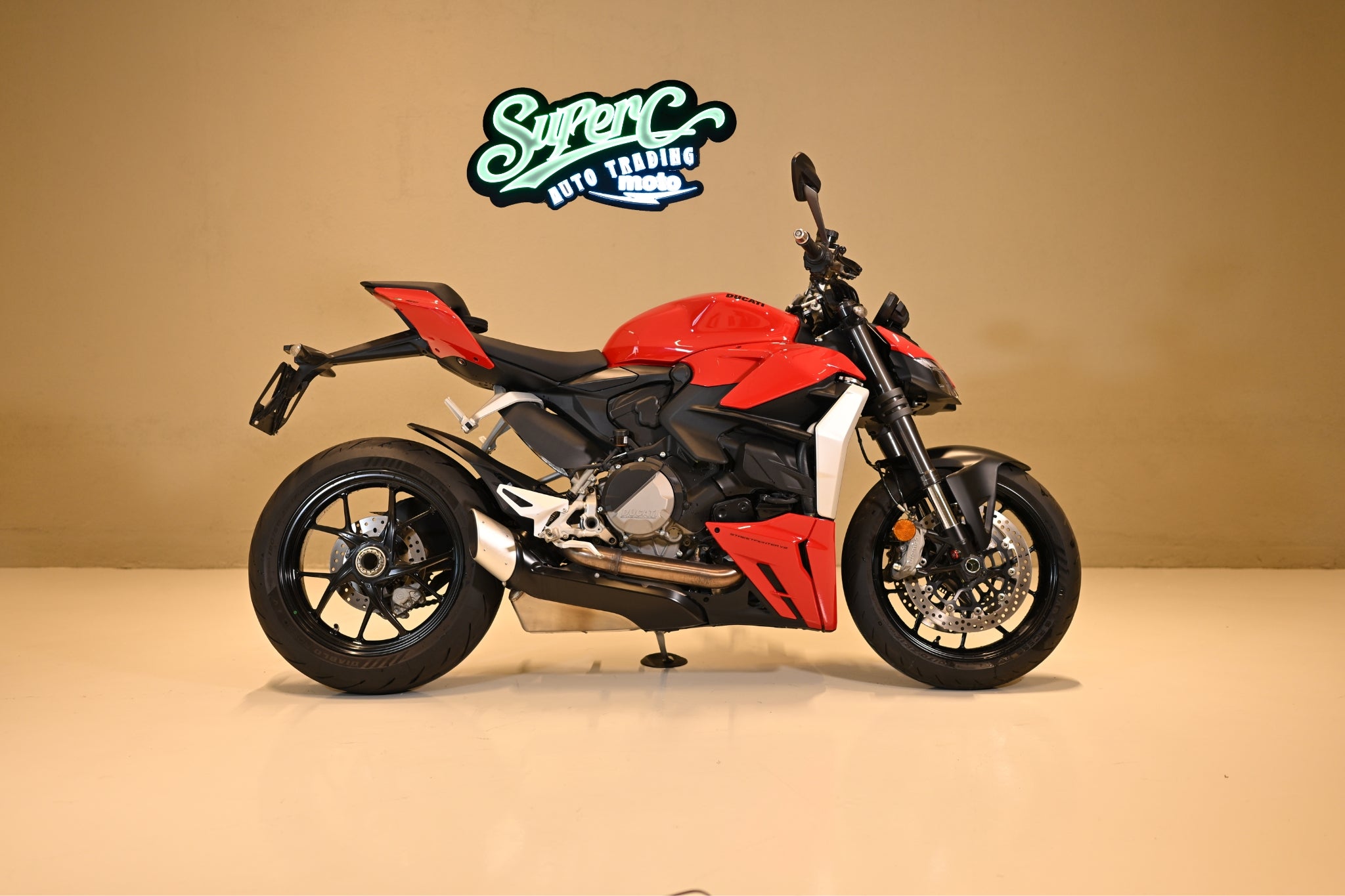 Used DUCATTI STREET FIGHTER V2 2023 for Sale – Only 956KM