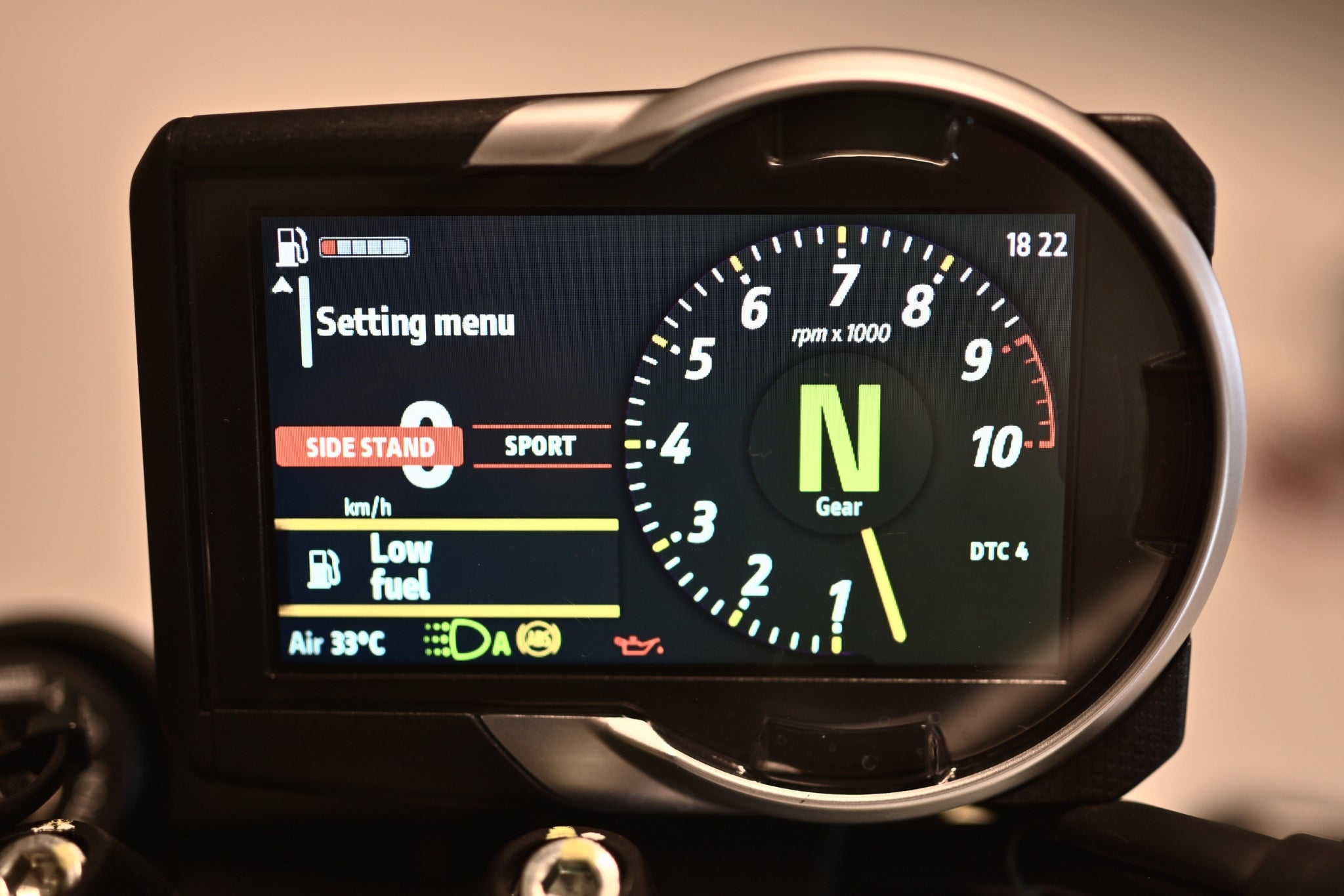 DUCATI SCRAMBLER ICON 2024 YELLOW