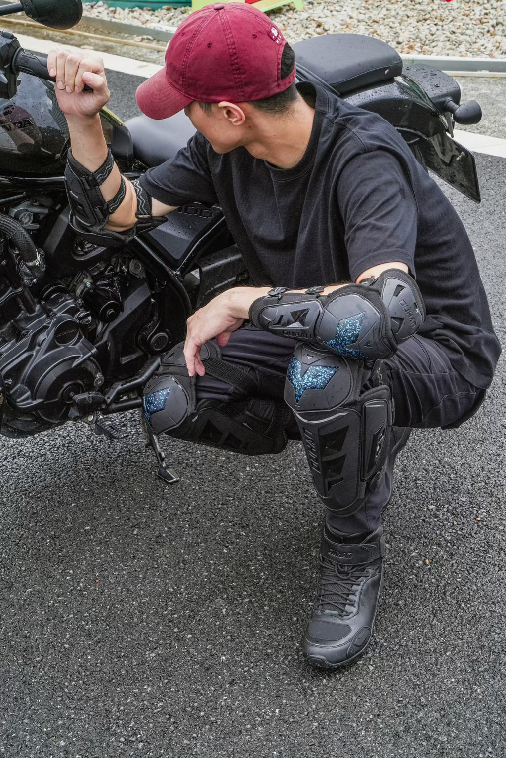 DH-605  Elbow protection +DH-606  Kneecap