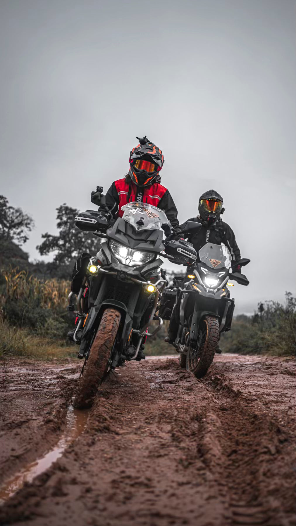 D-2183  High-end raincoat